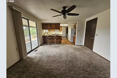 202 E Despain St, Ukiah, OR 97880 - Photo 20