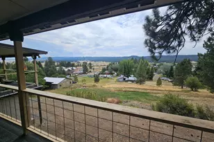 202 E Despain St, Ukiah, OR 97880 - Photo 10