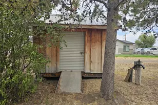 202 E Despain St, Ukiah, OR 97880 - Photo 44