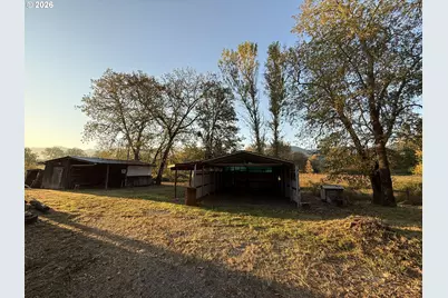 5300 Riddle By Pass Rd, Riddle, OR 97469 - Photo 38
