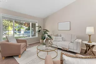 17239 Rebecca Ln, Lake Oswego, OR 97035 - Photo 4