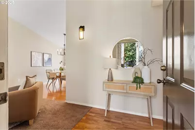 17239 Rebecca Ln, Lake Oswego, OR 97035 - Photo 2