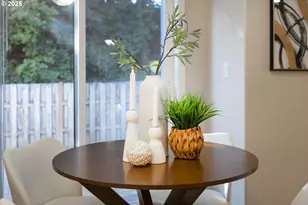 17239 Rebecca Ln, Lake Oswego, OR 97035 - Photo 14