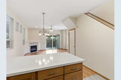 9606 N Clarendon Ave, Portland, OR 97203 - Photo 16