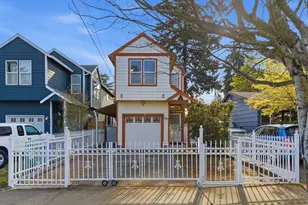 9606 N Clarendon Ave, Portland, OR 97203 - Photo 2