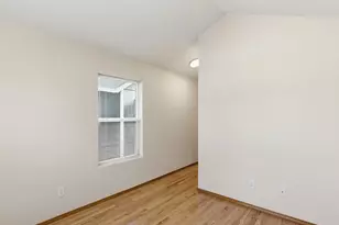 9606 N Clarendon Ave, Portland, OR 97203 - Photo 26