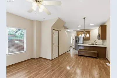 9606 N Clarendon Ave, Portland, OR 97203 - Photo 8