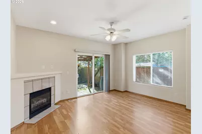 9606 N Clarendon Ave, Portland, OR 97203 - Photo 4