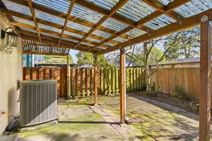 9606 N Clarendon Ave, Portland, OR 97203 - Photo 36
