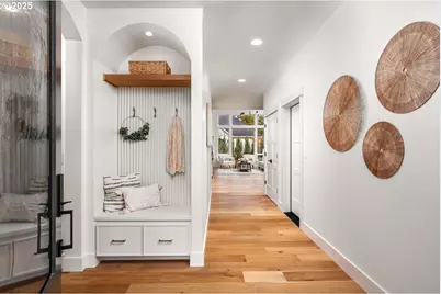 8937 NW Lovejoy St, Portland, OR 97229 - Photo 6