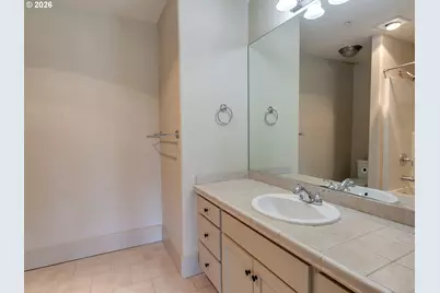 5055 W Sunset Dr, Lake Oswego, OR 97035 - Photo 32