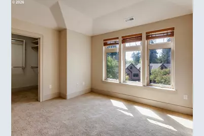 5055 W Sunset Dr, Lake Oswego, OR 97035 - Photo 30