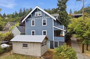 216 S Iowa St, Portland, OR 97239 - Photo 2