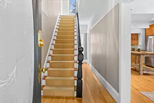 216 S Iowa St, Portland, OR 97239 - Photo 6