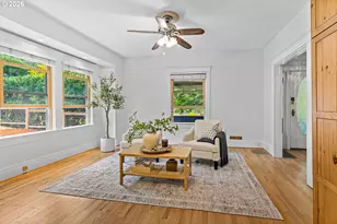 216 S Iowa St, Portland, OR 97239 - Photo 8