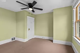 216 S Iowa St, Portland, OR 97239 - Photo 38