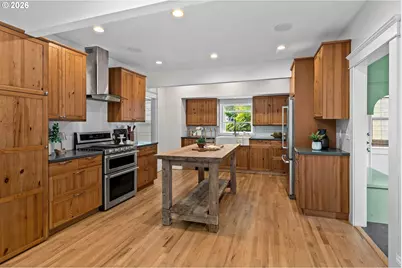 216 S Iowa St, Portland, OR 97239 - Photo 18