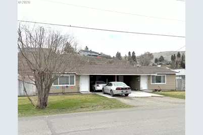 2735 2745 Myrtle St, Baker City, OR 97814 - Photo 1