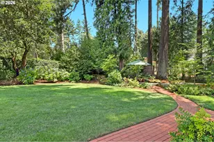 130 NW 101st Ave, Portland, OR 97229 - Photo 38