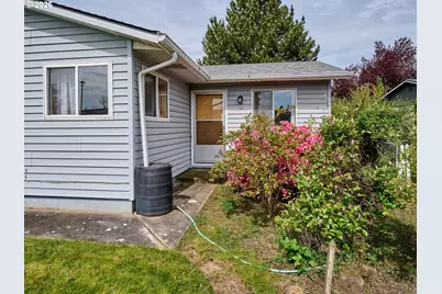2207 Oregon Ct, Woodburn, OR 97071 - Photo 26