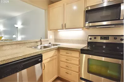1500 SW Park Ave #206, Portland, OR 97201 - Photo 10