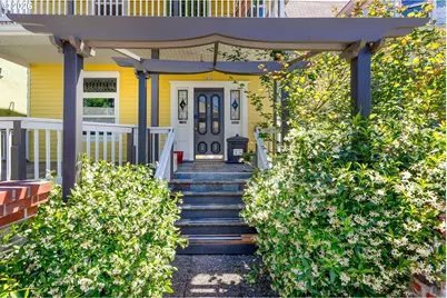 3632 SE Belmont St, Portland, OR 97214 - Photo 2