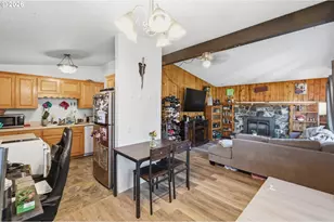 1604 E Taylor Ave, Cottage Grove, OR 97424 - Photo 10
