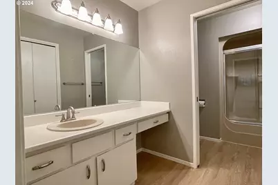 13846 NW 10th Ct #c, Vancouver, WA 98685 - Photo 10