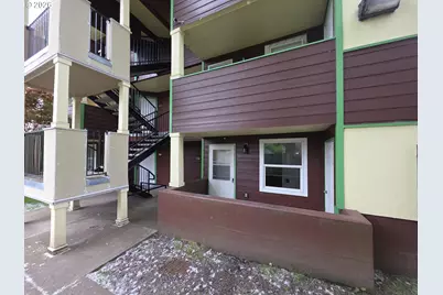 9257 SE Clinton St #402, Portland, OR 97266 - Photo 1