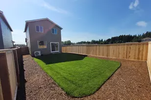 1329 NE Clark Ave, Battle Ground, WA 98604 - Photo 2