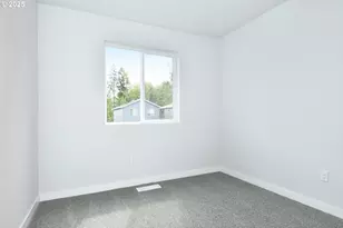 1329 NE Clark Ave, Battle Ground, WA 98604 - Photo 16