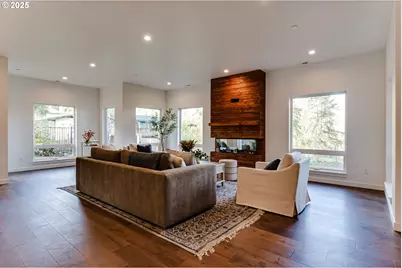 2240 W 25th Pl, Eugene, OR 97405 - Photo 14