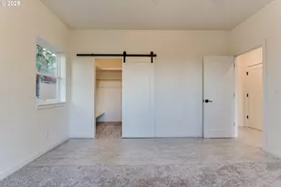 2240 W 25th Pl, Eugene, OR 97405 - Photo 36