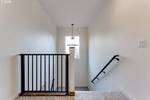 2240 W 25th Pl, Eugene, OR 97405 - Photo 26