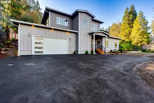 2240 W 25th Pl, Eugene, OR 97405 - Photo 2