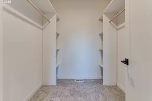 2240 W 25th Pl, Eugene, OR 97405 - Photo 32