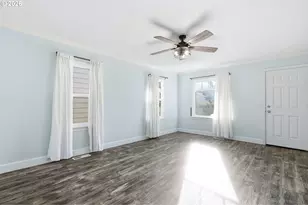 5431 SE Flavel St, Portland, OR 97206 - Photo 8