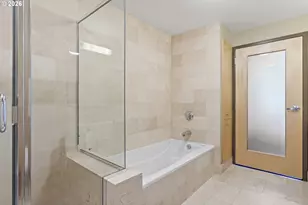 1221 SW 10th Ave, Portland, OR 97205 - Photo 32