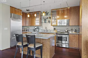 1221 SW 10th Ave, Portland, OR 97205 - Photo 14