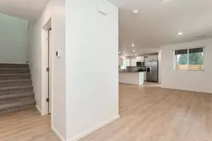 5017 NE 63rd Ave, Vancouver, WA 98661 - Photo 2