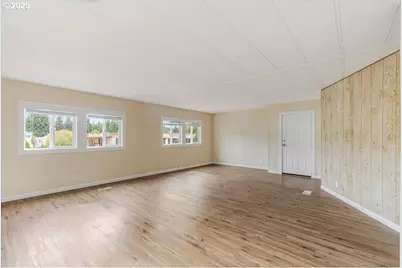 11768 SW Royal Villa Dr #124, Tigard, OR 97224 - Photo 12