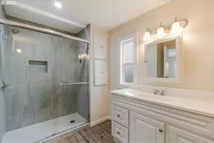 11768 SW Royal Villa Dr, Tigard, OR 97224 - Photo 32