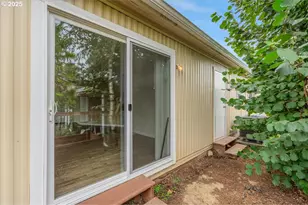 11768 SW Royal Villa Dr, Tigard, OR 97224 - Photo 34