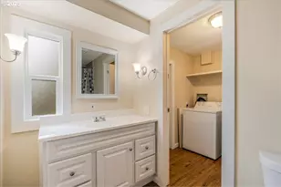 11768 SW Royal Villa Dr, Tigard, OR 97224 - Photo 26