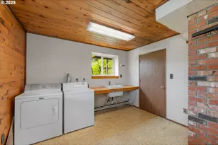 736 Ferguson Ln, Days Creek, OR 97429 - Photo 26