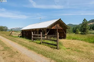 736 Ferguson Ln, Days Creek, OR 97429 - Photo 34