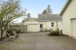 246 NW Freeman Ave, Hillsboro, OR 97124 - Photo 44