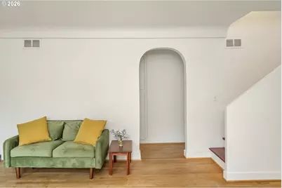 246 NW Freeman Ave, Hillsboro, OR 97124 - Photo 8