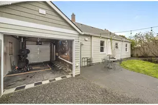 246 NW Freeman Ave, Hillsboro, OR 97124 - Photo 34