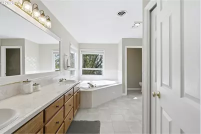 11996 SE Grand Vista Dr, Clackamas, OR 97015 - Photo 30